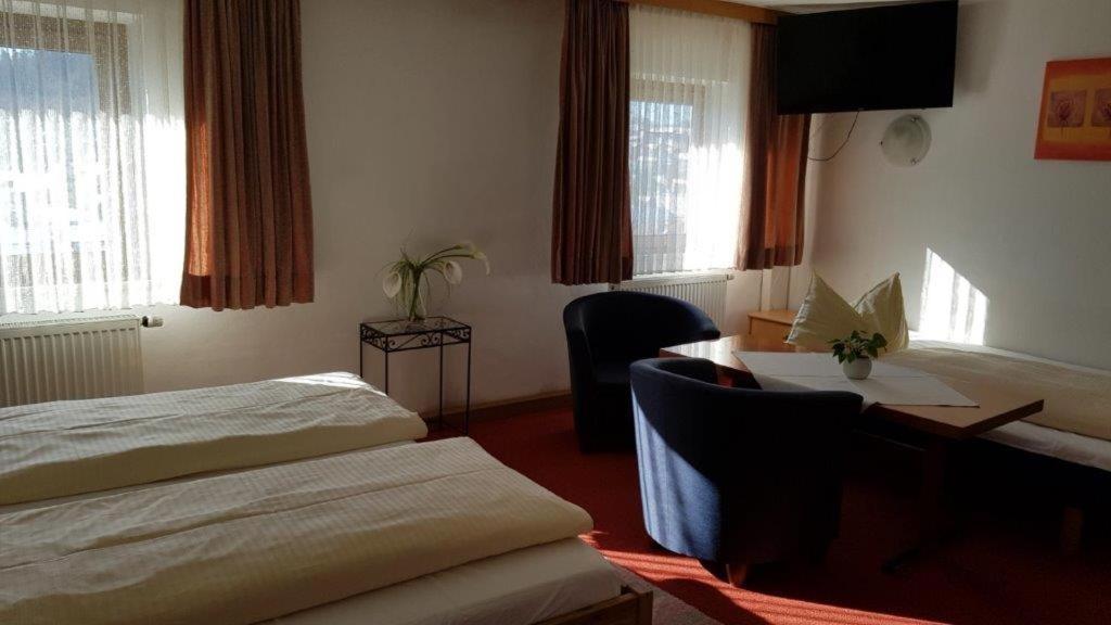 Hotel Garni Edelweiss Зигсдорф Экстерьер фото