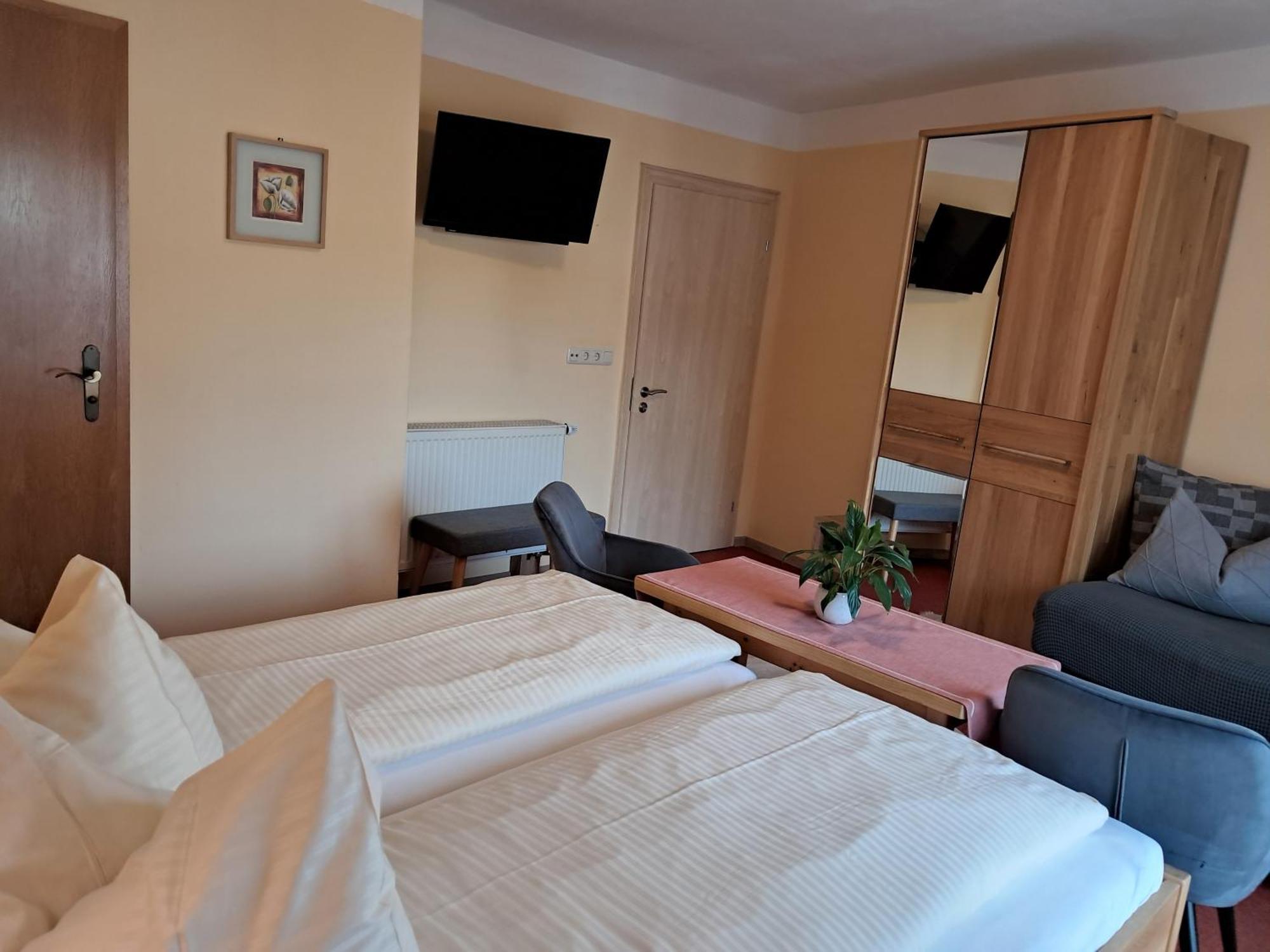Hotel Garni Edelweiss Зигсдорф Экстерьер фото