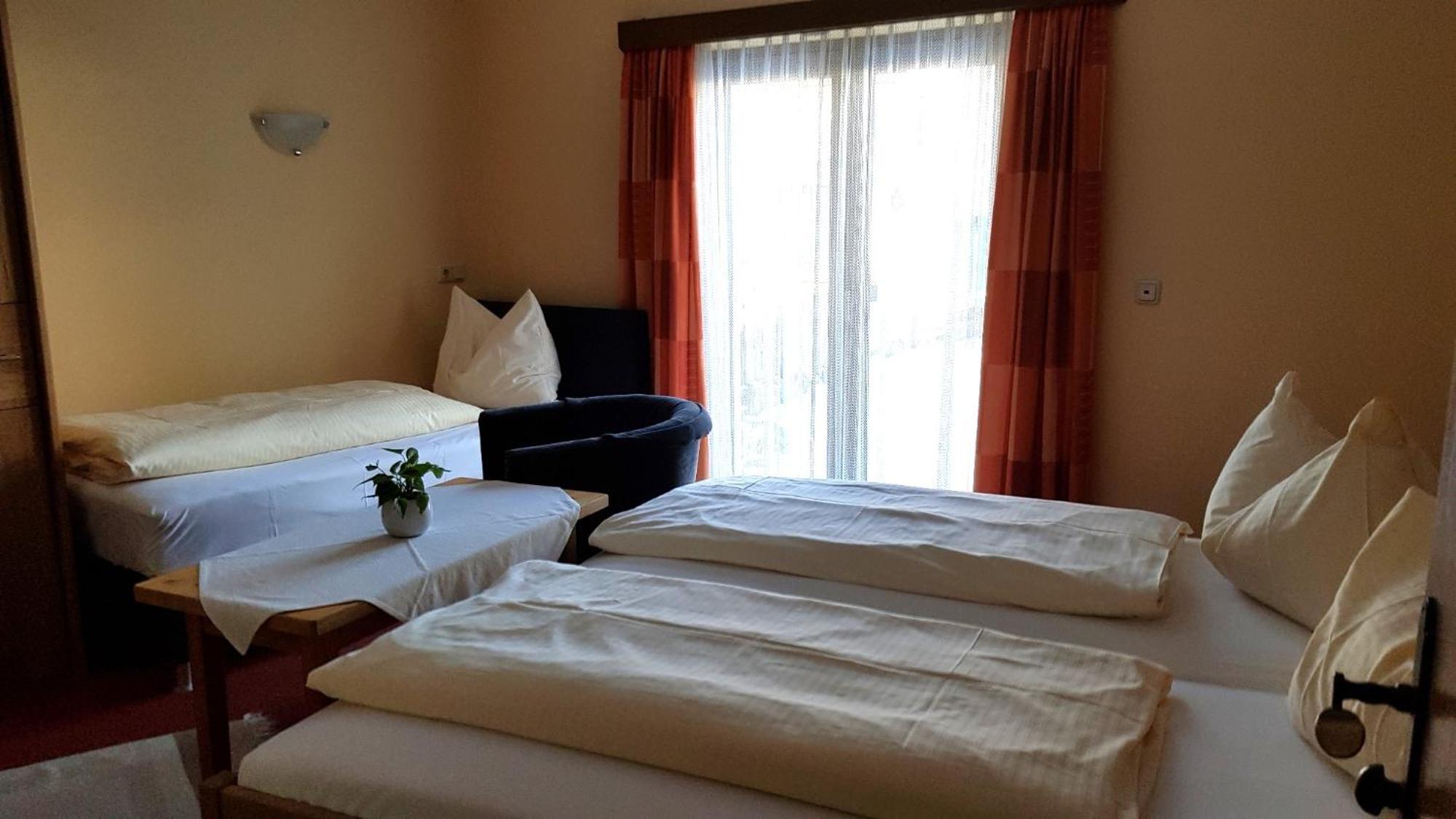 Hotel Garni Edelweiss Зигсдорф Экстерьер фото