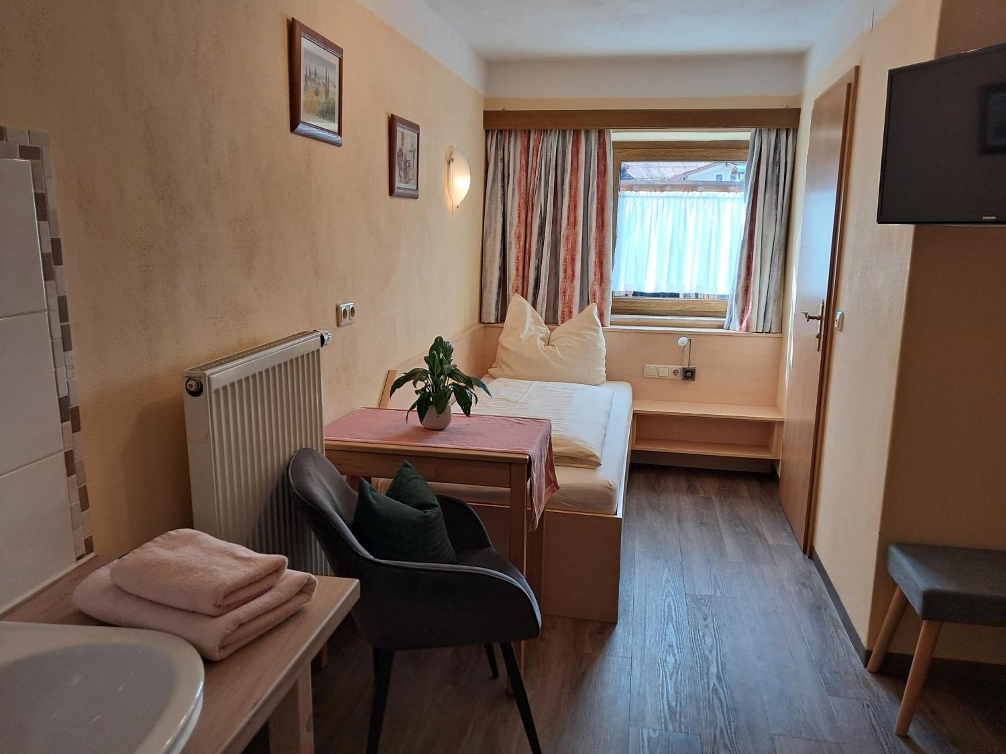 Hotel Garni Edelweiss Зигсдорф Экстерьер фото
